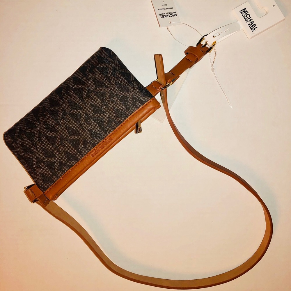 Michael Kors van/ballet belt pouch